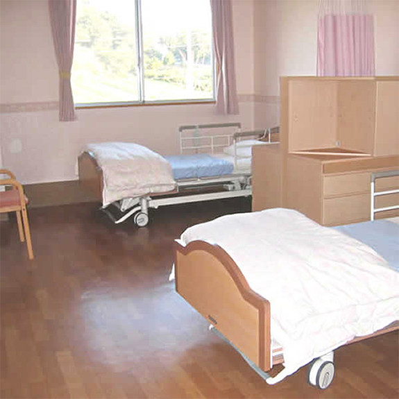 介護老人保健施設（定員84名）